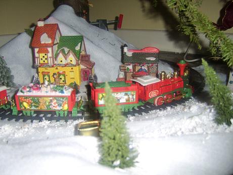 Name:  xmasrailway.jpg
Views: 1759
Size:  39.0 KB